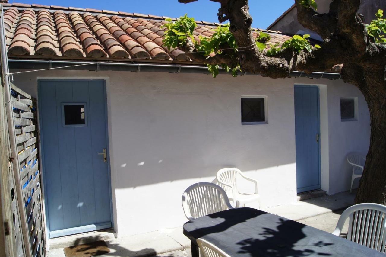 Villa Cmr à Les Les Saintes-Maries-de-la-Mer Extérieur photo